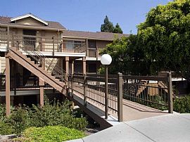 2 Bd/1 Bath Luxurious Living in Carlsbad in Carlsbad, CA (Photo 3 of 5)