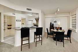 2 Bd/2 Bath Harbor Cove Offers Superior in Hollywood, FL (Photo 2 of 5)
