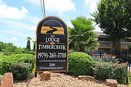 3 Bd/2 Bath Apartments Currently Availab in Clute, TX (Photo 3 of 5)