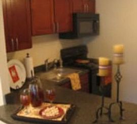 2 Bd/1 Bath Beautiful 2 Bedroom Apt at D in Baltimore, MD (Photo 3 of 4)