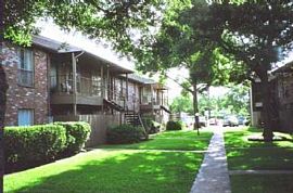 2 Bd/2 Bath Beautiful and Tranquil Homes in Houston, TX (Photo 2 of 5)