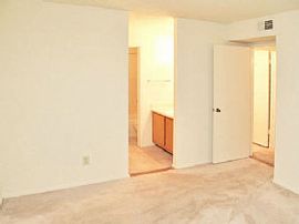 3 Bd/2 Bath Parks at Treepoint Offers On in Arlington, TX (Photo 3 of 5)