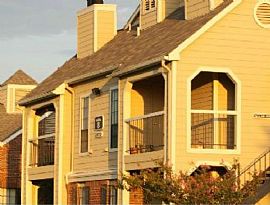 2 Bd/2 Bath The Arbors of Carrolton Offe in Carrollton, TX (Photo 4 of 5)