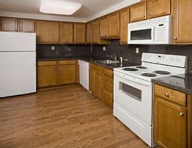 2 Bd/1 Bath Centrally Located in The Hor in Horsham, PA (Photo 2 of 5)