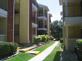 1 Bd/1 Bath Chesapeake Offers One and Tw in Austin, TX