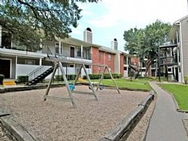 1 Bd/1 Bath Chesapeake Offers One and Tw in Austin, TX (Photo 2 of 5)