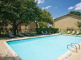 2 Bd/2 Bath Country View Offers One And in Leon Valley, TX (Photo 2 of 5)