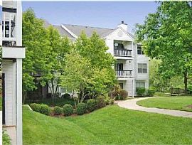 3 Bd/2 Bath The Verandahs Offers One, Tw in Gaithersburg, MD (Photo 4 of 5)