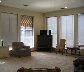 2 Bd/2 Bath Commerce Park - Come Home To in Houston, TX (Photo 5 of 5)