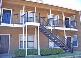 2 Bed 2 Bath Dallas, Special! $699 Total in Dallas, TX (Photo 4 of 5)