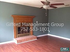 Single Family Rental Home in Norfolk in Norfolk, VA (Photo 4 of 5)