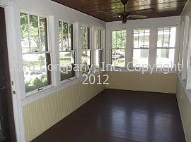 Single Family Rental Home in Saint Paul in Saint Paul, MN (Photo 4 of 5)