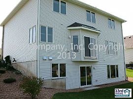 Single Family Rental Home in Rosemount in Rosemount, MN (Photo 2 of 5)