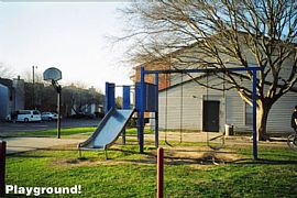 1 Bd/1 Bath Hillcrest Village Apartments in Alvin, TX (Photo 3 of 5)