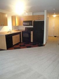 Condo in Great Location in Wallingford, in Greenwood, WA (Photo 3 of 5)