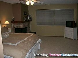 Very Nice 2bd/3ba Th in Fridley! in Fridley, MN (Photo 2 of 5)