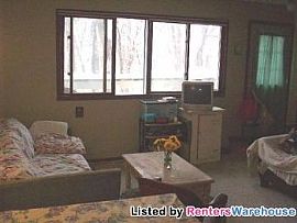 Very Nice 2bd/3ba Th in Fridley! in Fridley, MN (Photo 3 of 5)