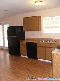 Spacious and Newly Remodeled 3 Bedroom I in Stone Mountain, GA (Photo 4 of 5)