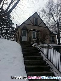 Great 2bd/1bh St Paul Deplex in Saint Paul, MN