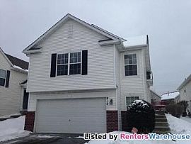 Gorgeous Single Family Home For Rent In in Eden Prairie, MN (Photo 2 of 5)