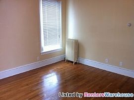 Nice Duplex in a Great Neighborhood in Minneapolis, MN (Photo 3 of 5)