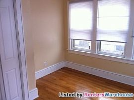 Nice Duplex in a Great Neighborhood in Minneapolis, MN (Photo 4 of 5)