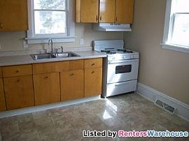 Beautiful 3bd/1ba Single Family Home! in Isanti, MN (Photo 4 of 5)