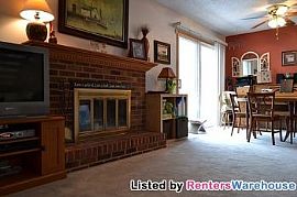 3br/2ba Eagan Townhome Available 5/1! in Eagan, MN (Photo 3 of 5)