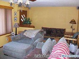 Beautiful 3bd/1ba Home! in Monticello, MN (Photo 5 of 5)