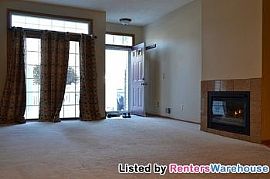 Excellent 2br/1.5ba Townhome in Eden Pra in Eden Prairie, MN (Photo 4 of 5)