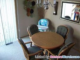 Gorgeous 2bd/1.5ba Townhouse! in Albertville, MN (Photo 5 of 5)