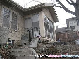 Great Home Just Minutes From Downtown in Minneapolis, MN