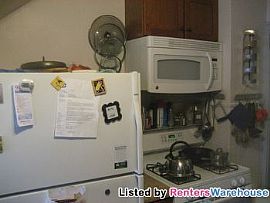 Great Home Just Minutes From Downtown in Minneapolis, MN (Photo 3 of 5)