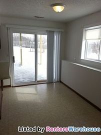 Nice 2bd/1bh Lower Level Duplex in Inver Grove Heights, MN (Photo 3 of 5)