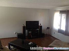 Large 4 Bed Sfh in Quiet Eden Prairie Ne in Eden Prairie, MN (Photo 2 of 5)