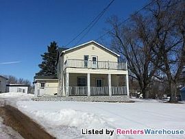 Freshly Remodeled Home in Cokato in Cokato, MN (Photo 2 of 5)