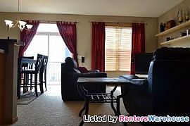 Fabulous 2br/1.5ba Townhome in Apple Val in Apple Valley, MN (Photo 5 of 5)