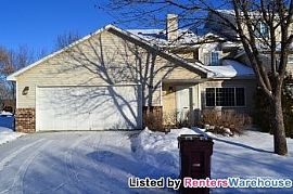 Spacious 3br/1.5ba Townhome in Burnsvill in Burnsville, MN