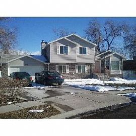 Avl. Mid-April! Lovely, Large Home Tucke in West Jordan, UT