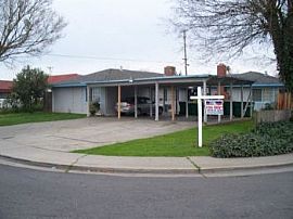 Cute and Cozy Stockton 2 Bedroom 1 Bath Tr in Stockton, CA