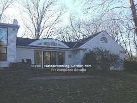 Spacious and Luxurious Home Available In in Nashville, TN (Photo 2 of 5)