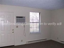 Cute 2 Bedroom 1 Bath Available Immediat in Nashville, TN (Photo 3 of 5)