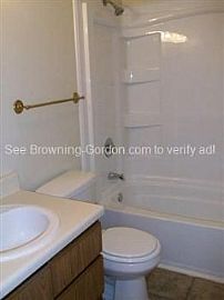 Cute 2 Bedroom 1 Bath Available Immediat in Nashville, TN (Photo 4 of 5)