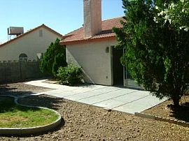 Beautiful One Story 3 Bedroom, Tiled Flo in Las Vegas, NV (Photo 5 of 5)