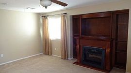 3 Bed, 2.5 Bath Home with Laminate Floor in Las Vegas, NV (Photo 3 of 3)