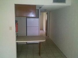 121 W. Alturas - Spacious 1 Bed Apts - G in Kino, AZ (Photo 2 of 5)