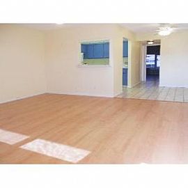 1bd/1ba Condo in 55+ Active Community! 1 in Haverhill, FL (Photo 4 of 5)