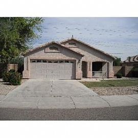 New Carpet Centrally Located in Phoenix, AZ (Photo 2 of 5)