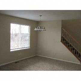 9204 Welby Cir in Denver, CO (Photo 4 of 5)