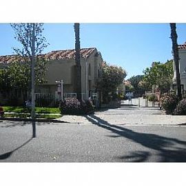 Amazing Amenities 3bd/2 5bth in North Hills, CA
